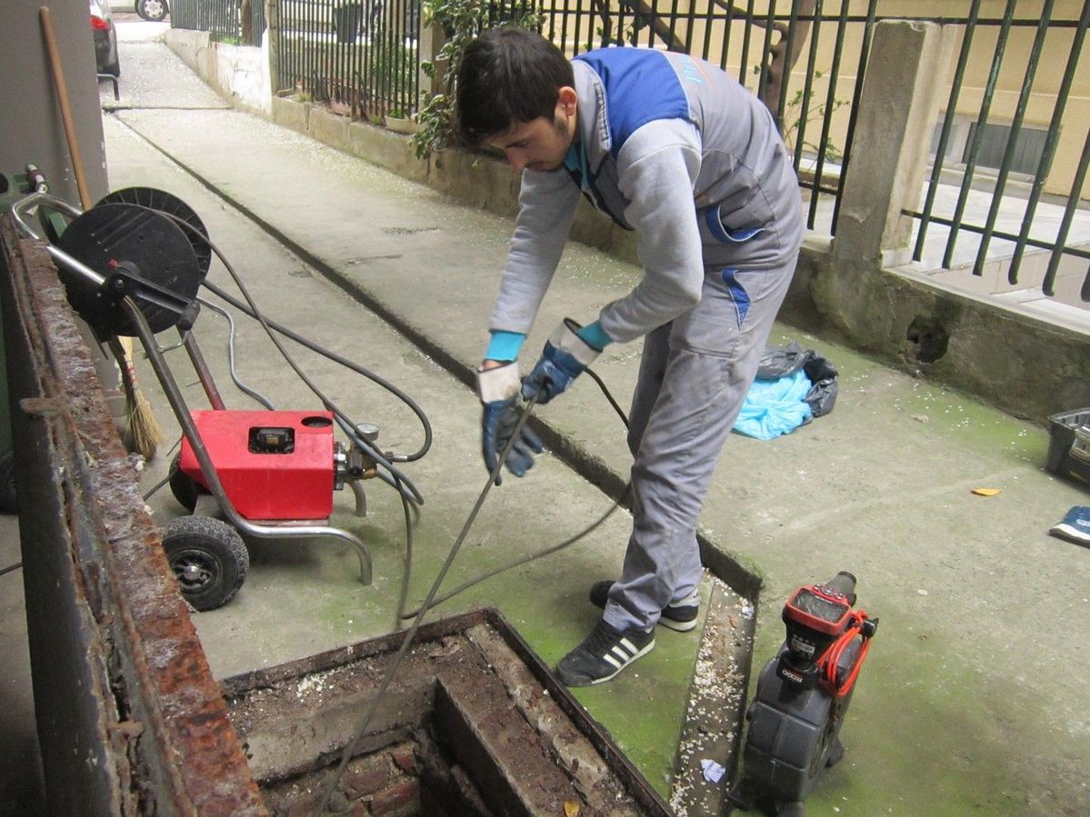 تنظيف جورة السرداب في قرطبة بالكويت