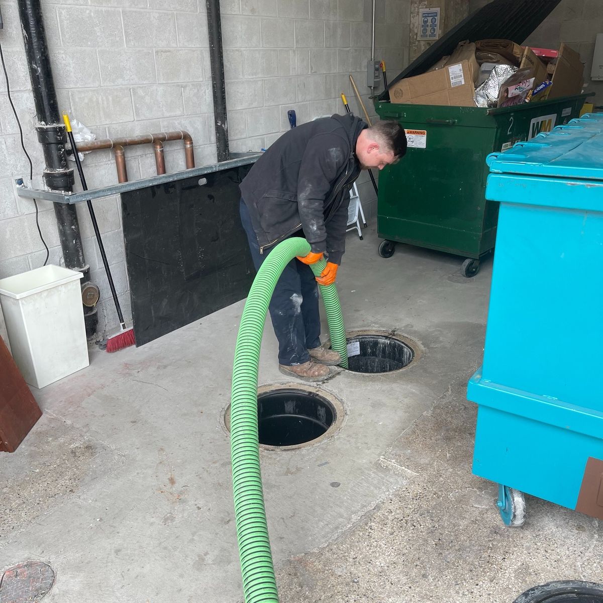 صيانة الجور والمناهيل